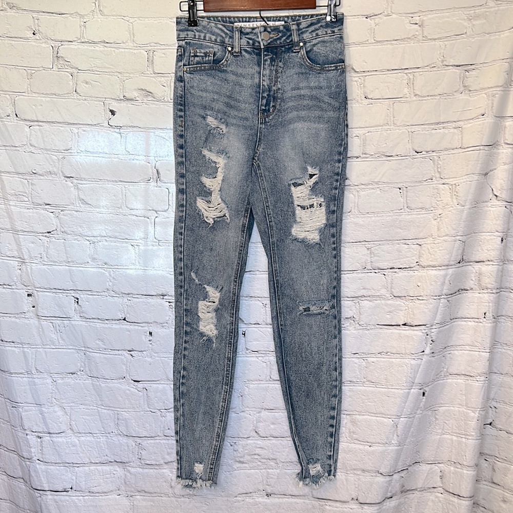 Tinseltown Distressed Blue Jeans Size 3 Excellent Condition